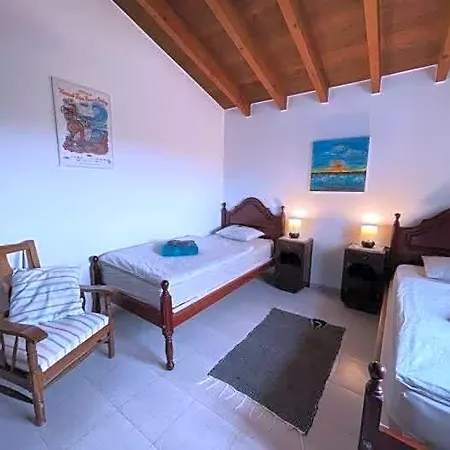 Da Silva Surfcamp- 2 Bettzimmer Mit Fruehstueck Apartment Lourinha (Lisbon)